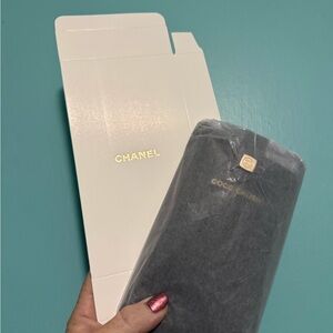 ✨ Chanel Coco Crush Black Phone Holder Bag – New ✨ GWP